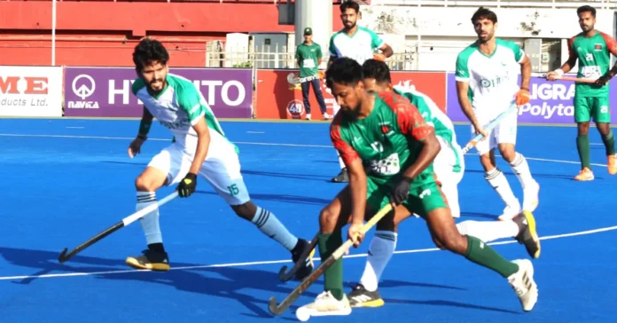 পাকিস্তানের কাছে ৩-০ হোয়াইটওয়াশে বাংলাদেশ, শেষ ম্যাচে ১০-৩