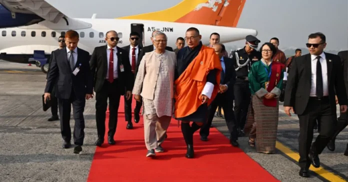 ভুটানের প্রধানমন্ত্রী শেরিং তোবগে ঢাকায়, দুই দিনের রাষ্ট্রীয় সফর