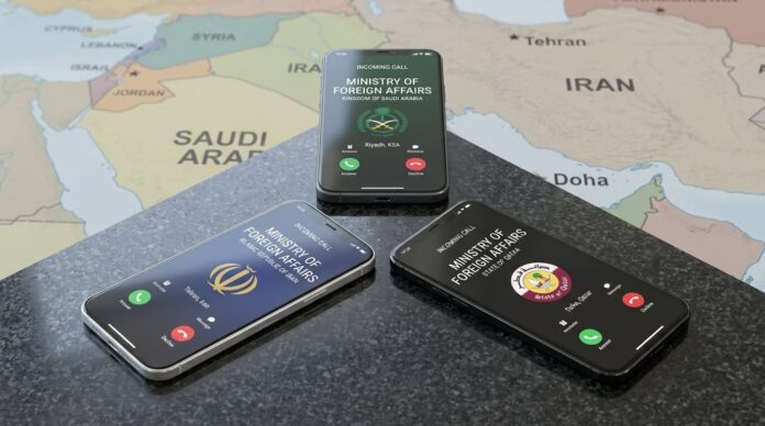 সৌদি, ইরান ও কাতারের পররাষ্ট্রমন্ত্রীদের ফোনালাপের প্রতীকী চিত্র।