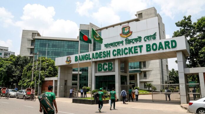 বিসিবি সভাপতি হিসেবে প্রথম সংবাদ সম্মেলনে বক্তব্য দিচ্ছেন তামিম ইকবাল।